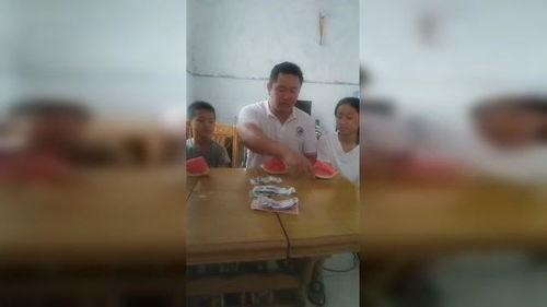 三人吃瓜比赛视频下载,三人吃瓜大赛精彩瞬间回顾