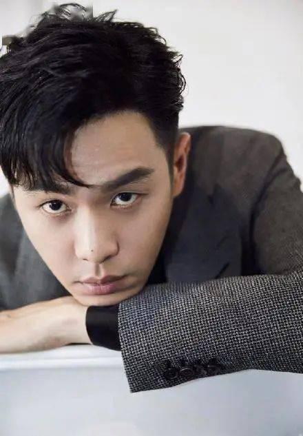 张若昀吃瓜王源视频在线观看