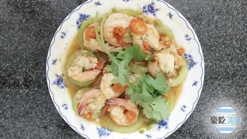 吊瓜蒸着吃的做法视频教程,简单美味，营养满分